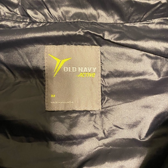 Old navy athletic vest. Black, size medium. - Picture 2 of 5